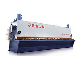 QC11K數(shù)控液壓閘式剪板機(jī)